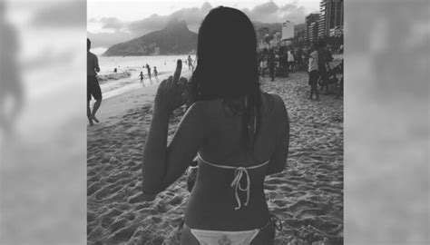 9 Hot Sexy Pally Siqueira Bikini Pics