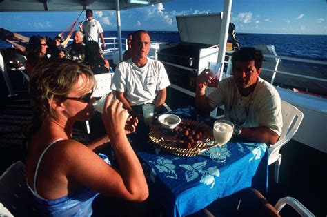 Aqua Cat, Bahamas - LiveAboard.com