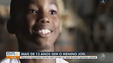 Treze anos após o crime irmão do menino Joel deixou o Brasil por causa