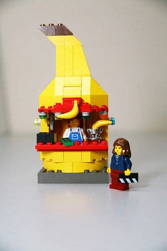 Bluth's Frozen Banana Stand | Lego projects, Banana stand, Frozen banana