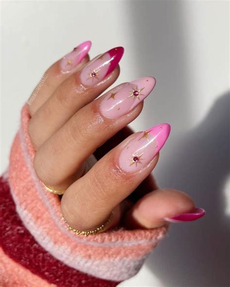 39 Gorgeous French Tip Nail Designs That Put A Fresh Spin On The