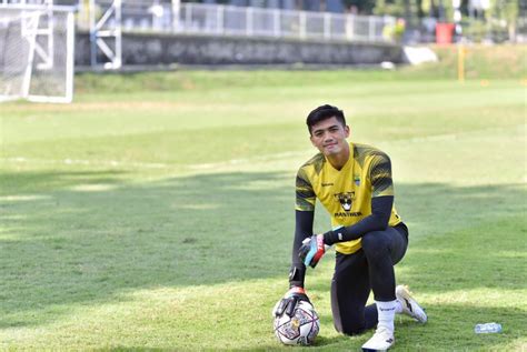 Profil Kiper Persib Fitrul Dwi Rustapa Tradisi Lebaran