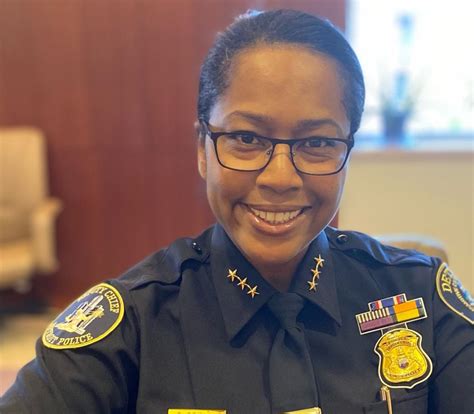 Mayor Ginther Appoints Columbus First Black Female Police Chief