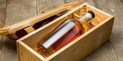 9 Best Alcohol Subscription Boxes 2022 Monthly Boxes For Wine Liquor