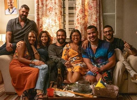 Filme Estrelado Por Regina Cas Chega Aos Cinemas Nesta Quinta Feira