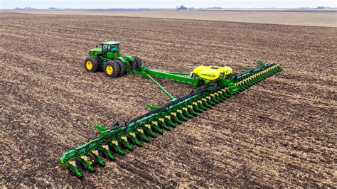 John Deere Planter History: Where Did It All Begin? | MachineFinder