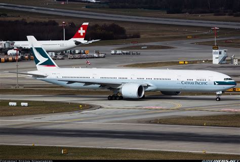 Boeing Er Cathay Pacific Airways B Kqu Cn First