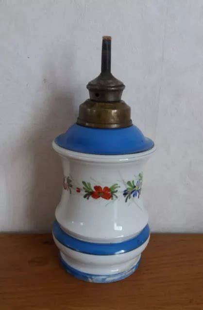 ANCIENNE LAMPE À pétrole huile en porcelaine décor fleurs avec