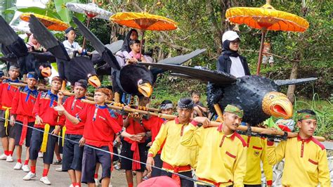 ARAK ARAKAN DIJALAN BENJANG MEKAR BUDAYA LIVE BONGKOR MALATIWANGI