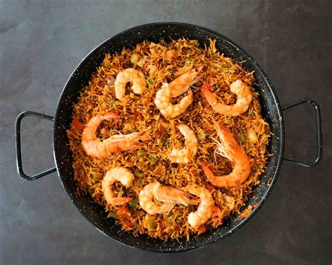 Fideua With Fish And Prawns Recipe Cuisine Fiend