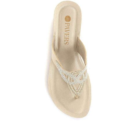 Women S Pavers Toe Post Wedge Sandals Inb Light Gold