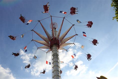 Accident Au Luna Park Du Cap Dagde Un Forain De Ans En Urgence