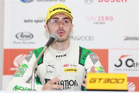 決勝記者会見：gt300クラスで優勝したチャーリー・ファグ（dstation Racing） 2024年autobacs Super