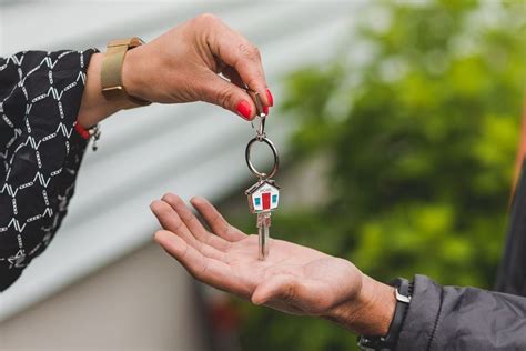 Consejos para evitar caer en estafas de arriendo y qué hacer La Tercera