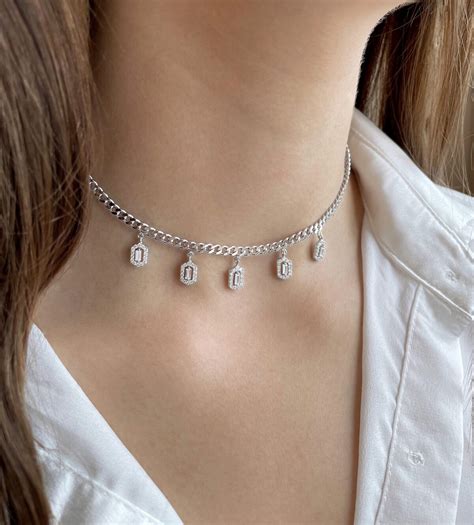 Emily In Paris Choker Mighzalalarab