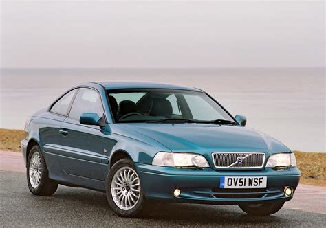 Volvo C70 (2002) - picture 2 of 2