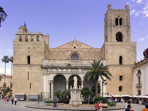 Architettura Romanica In Italia Duomo Di Monreale Sicilia Vivi Green