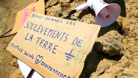 Dissolution Des Soulèvements De La Terre Prononcée En Conseil Des