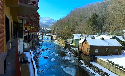 Baymont by Wyndham Gatlinburg On The River