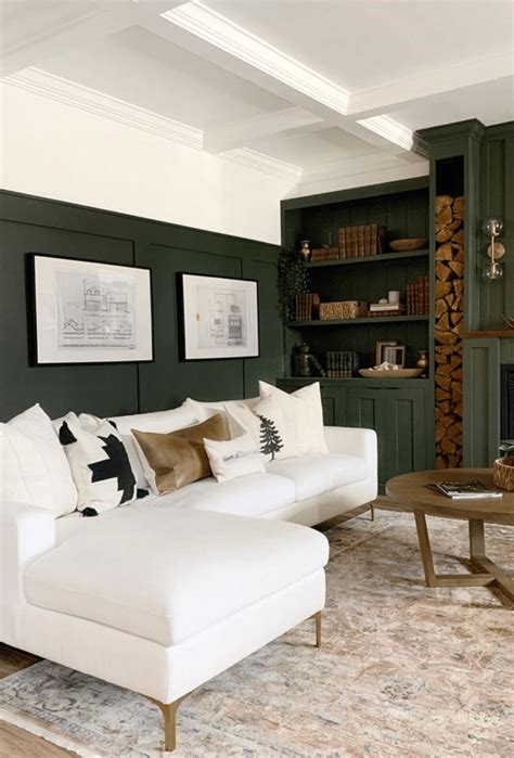 Moody Dark Green Accent Wall Ideas