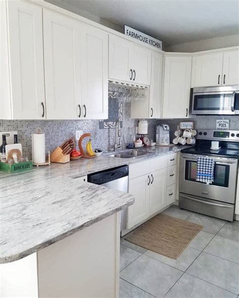 Backsplash Ideas For White Cabinets And Granite Countertops