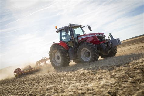 Massey Ferguson Debutta Al Sima La Nuova Serie MF 7700 S Motorizzata