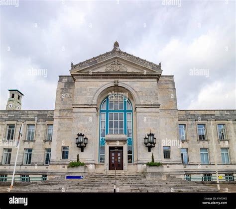 Southampton central library hi-res stock photography and images - Alamy