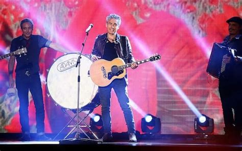 Ligabue Il Testo Del Nuovo Singolo Luci D America