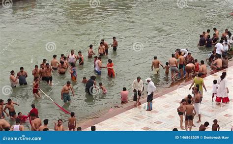 People On The Ganga River Embankment Har Ki Pauri Har Ki Pauri Is A