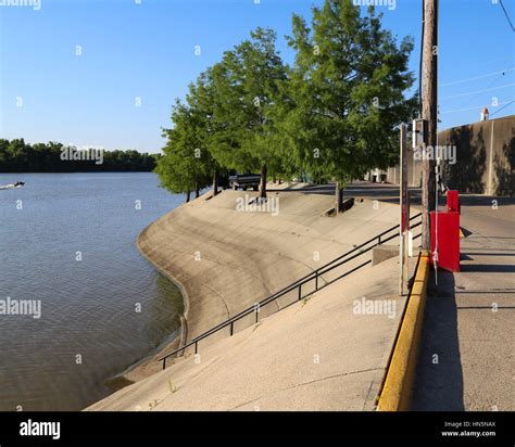 Yazoo River in Vicksburg, Mississippi Stock Photo - Alamy