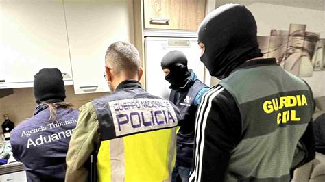 Operativo Policial Exitoso 11 Detenidos Y Un Gran Alijo Decomisado Un