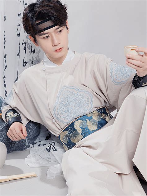 Ancient Chinese Mens Clothes Embroidered Hanfu Robe Fashion Hanfu