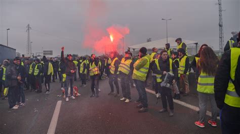 One Dead 227 Injured During Fuel Tax Protests Around France CTV News