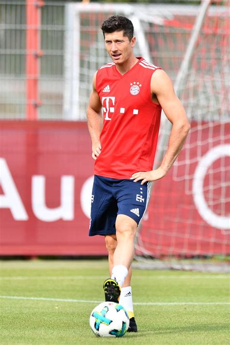 3835 Best Robert Lewandowski Images On Pinterest Fc Bayern Munich