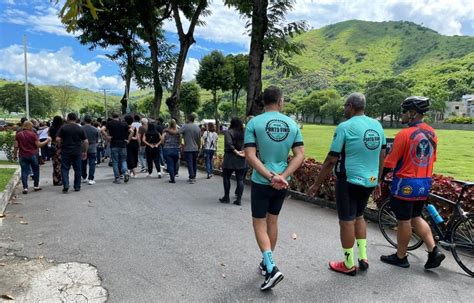 Corpo De Ciclista Atropelada Pelo Brt Velado Na Zona Oeste Do Rio