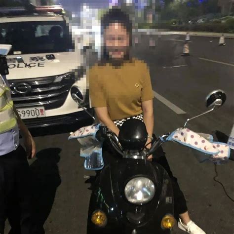 东莞一女子开“电动车”深夜被查！警方：面临刑罚！杨某