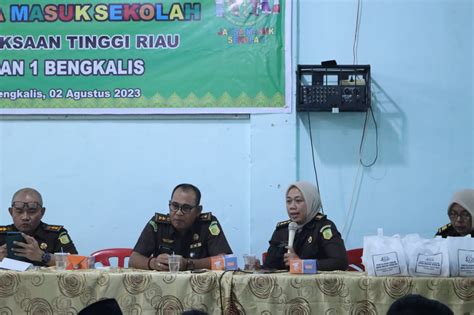 Kejati Riau Jalankan Program Jaksa Masuk Sekolah Jms Di Man