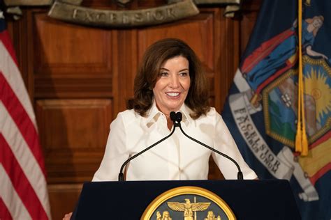 Hochul To Be Sworn In Sunday As New Yorks First Elected Female