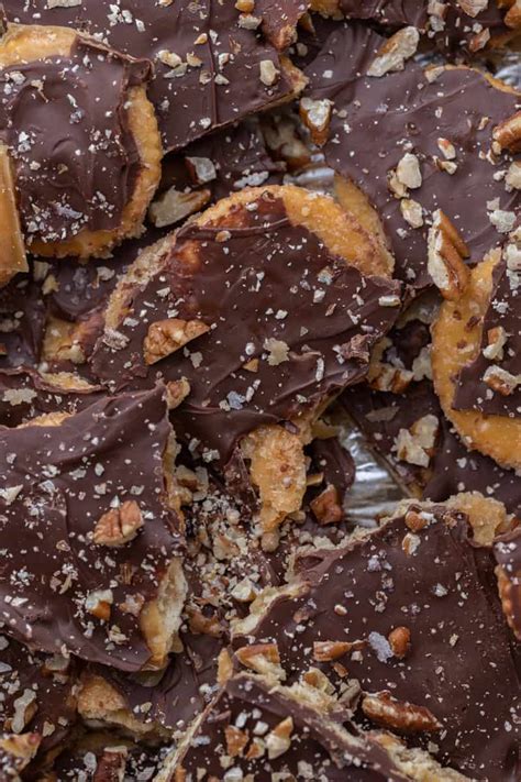 The Best Ritz Cracker Toffee Christmas Crack Recipe Lifestyle Of A Foodie