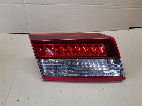 LAMPA TYŁ LEWA RENAULT LAGUNA III GT LIFT HATCHBACK W KLAPĘ 265540001R