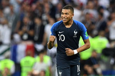 Psg Rechazó Una Nueva Oferta Del Real Madrid De 200 Millones De Euros Por Mbappé