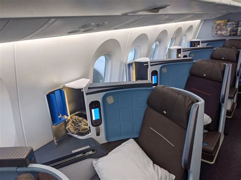 Review: KLM's biz class on the 787-9, Amsterdam to Toronto