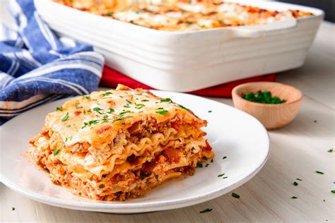 Classic Lasagna Recipe - How To Make Lasagna