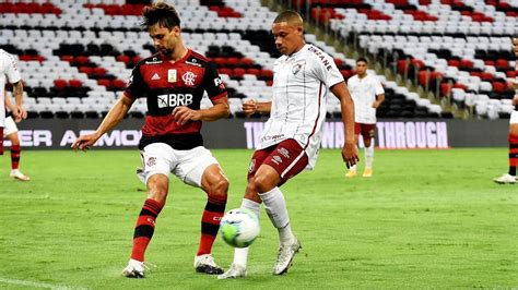 Cruzeiro avalia a contratação de ex atacante do Fluminense