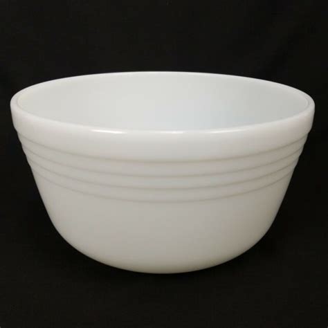 Vintage White Ribbed Pyrex Hamilton Beach Mixing Bowl Large 9 Racine Wi Ebay