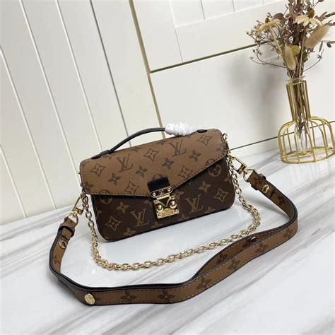 Buy LV POCHETTE MÉTIS EAST WEST 139 00