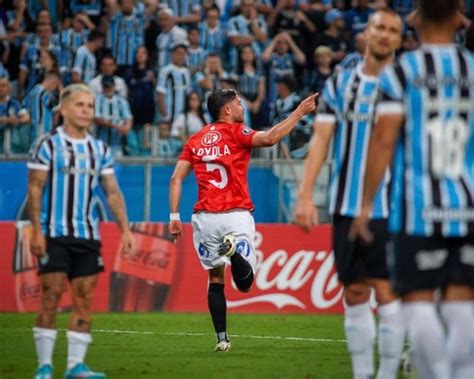 Gr Mio Perde Para O Huachipato Vaiado Pela Torcida E Segue Sem