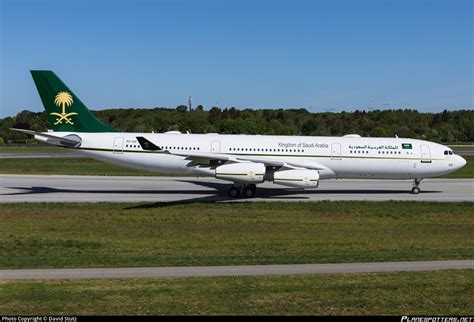 Hz 124 Saudi Arabian Government Airbus A340 213 Photo By David Stutz