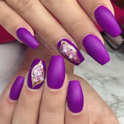 40 Stunning Geode Nail Designs For Crystal Lovers Be Modish