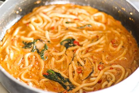 Creamy Spicy Korean Udon Noodles With Bulgogi Chicken That Spicy Chick